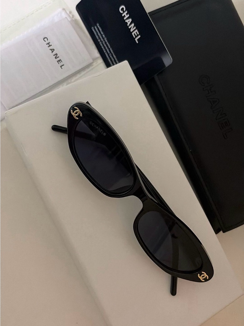 CHANEL Black Oval Cat-Eye Sunglasses
